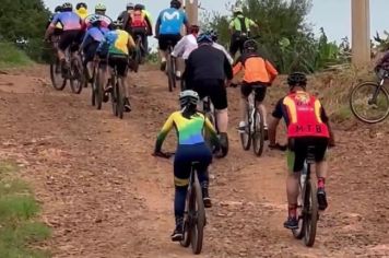 Sucesso: Passeio Ciclístico Etapa Primavera reúne 200 ciclistas em Fartura